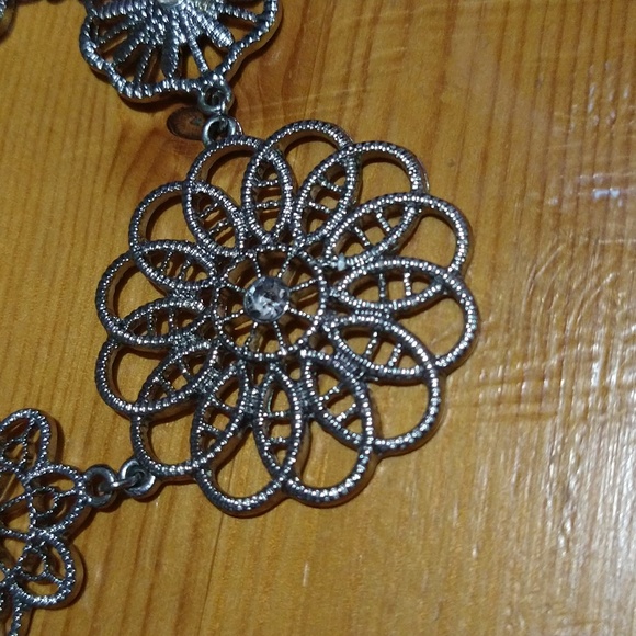 Women fashion jewelry necklace - Picture 11 of 16